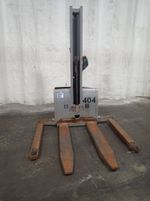 Raymond Electric Straddle Lift