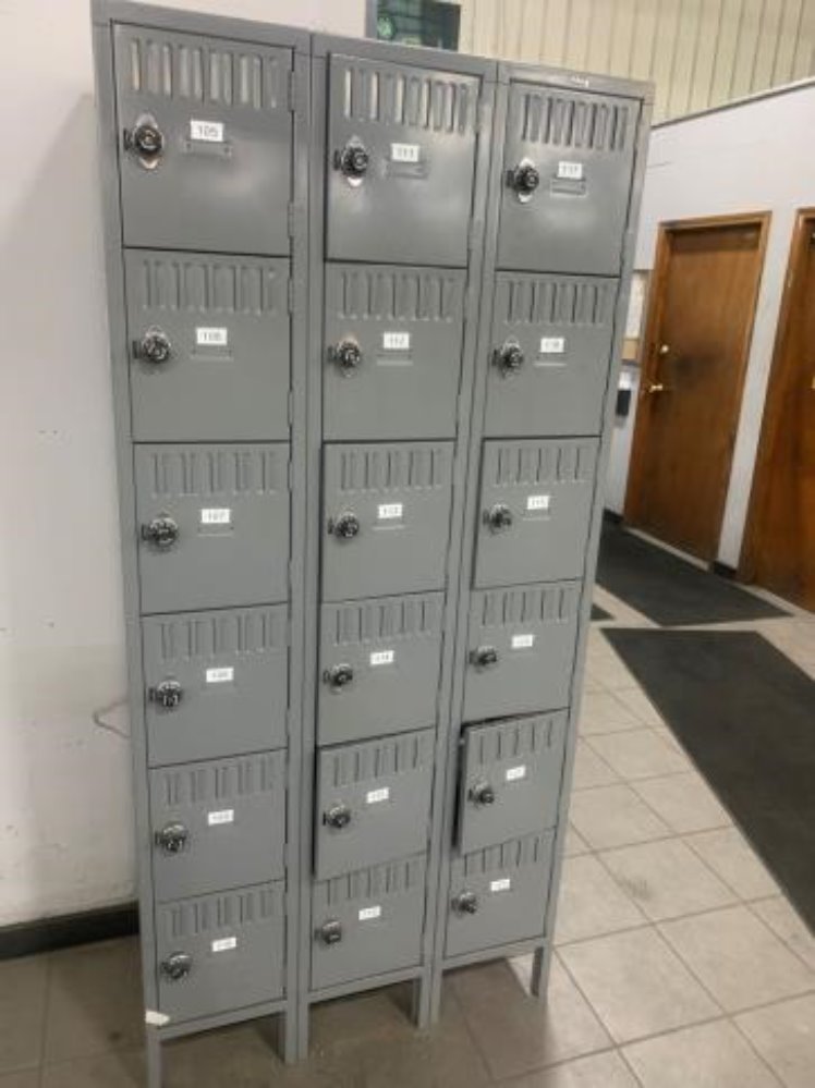  Locker Unit