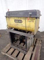 Burr King Vibratory Finisher