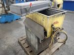 Burr King Vibratory Finisher