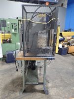  Hydraulic Press W Workbench