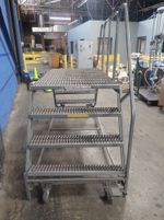  Portable Stairs
