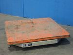  Pneumatic Lift Table