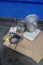 Mouldtek Vacuum Loader