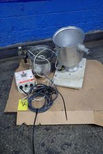 Mouldtek Vacuum Loader