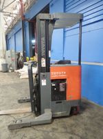 Toyota Electric Order Picker