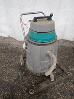 Servicemaster Wet  Dry Vacuum