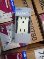 Leviton Sockets