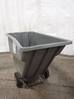 Rubbermaid Hopper