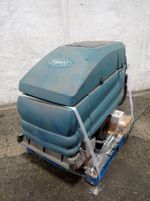 Tennant Tennant 5700xp Floor Scrubber