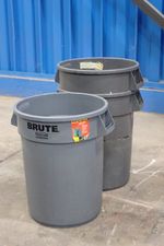 Brute 32 Gallon Container