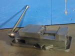 Kurt Manufacturing Co 8 Machine Vise