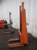 Economy Electric Straddle Lift