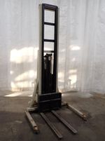 Crown Electric Straddle Lift