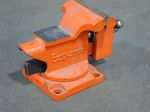 Pony  Vise