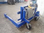 Vestil Walkbehind Electric Straddle Lift