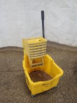 Rubbermaid Mop Bucket