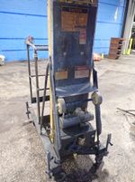 Biljaxworkforce Man Reach Lift