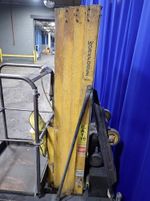 Biljaxworkforce Man Reach Lift