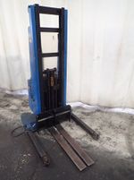 Crown Electric Straddle Lift