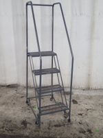  Portable Step Ladder 