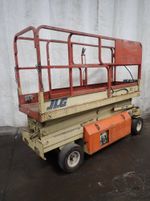 Jlg Jlg Cm2033  Platform Scissor Lift