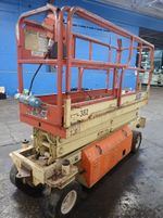 Jlg Jlg Cm2033  Platform Scissor Lift