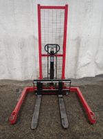 Dayton Straddle Lift