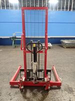 Dayton Straddle Lift