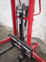 Dayton Straddle Lift