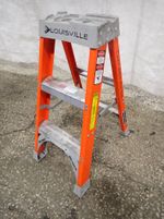 Loiusville Step Ladder