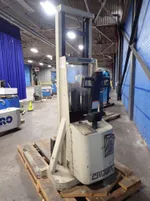 Crown Crown 20mt Straddle Lift