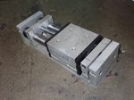  Pneumatic Vise