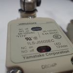 Yamatake 2 Yamatake 1lsj550sec Limit Switches 5a125vac With Extra Levers