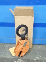 Renfroe Vertical Lifting Clamp