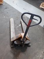  Pallet Jack