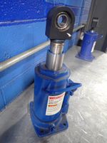 Westward Bottle Jack