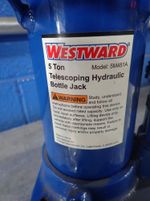 Westward Bottle Jack