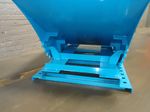 Marathon 05 Cubic Yard 2500 Lb Capacity Selfdumping Hopper With Posilock 