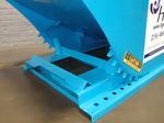 Marathon 05 Cubic Yard 2500 Lb Capacity Selfdumping Hopper With Posilock 