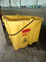 Rubbermaid  Mop Bucket