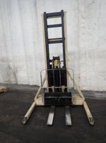 Crown Straddle Lift