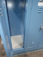  Locker