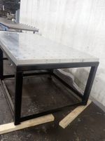  Vacuum Table