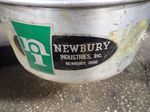 Newbury Industries Hopperfeeder