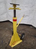  Trailer Stabilizing Jack