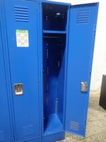  Locker 