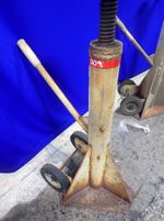 Vestil Stabilizing Jack
