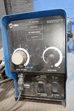 Miller Miller Deltaweld 652 Welder