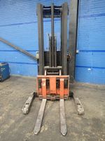 Raymond Electric Straddle Lift